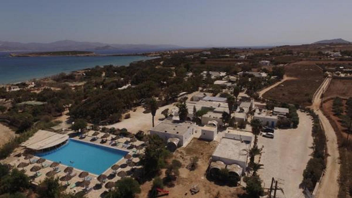 Surfing Village Paros 酒店