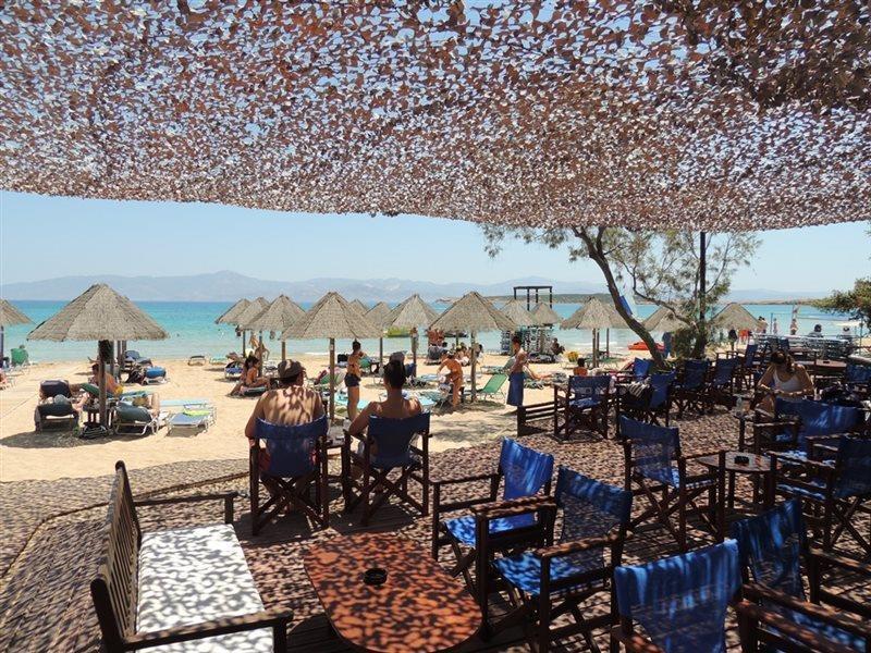 Surfing Village Paros 酒店