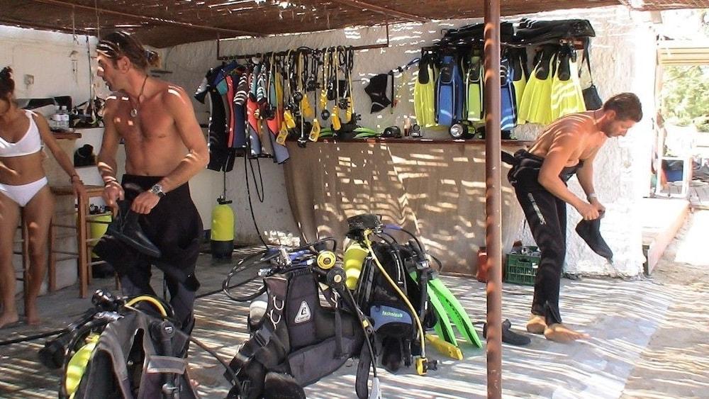 Surfing Village Paros 3*